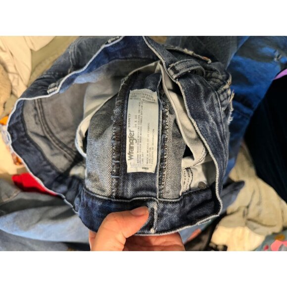 Wrangler Dark Wash Distressed Style Straight Leg Jeans - Picture 11 of 11